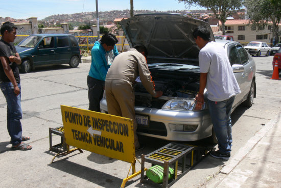 INSPECCIN. La Polica pretende llegar al 100% de cobertura en la inspeccin tcnica vehicular este fin de semana.