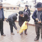 ENOJO. El momento en el que los miembros del Comit Ad Hoc queman las banderas de CST.