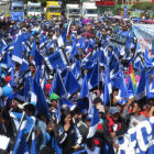 CAMPAA. Los militantes del Movimiento Al Socialismo en un acto de campaa en Sucre.