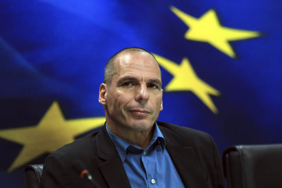 POSICIN. El ministro de finanzas griego, Yanis Varufakis, quien desconoci la legitimidad de la 