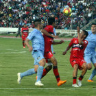 Universitario domin� gran parte del partido de ayer, en el Patria, pero fue sorprendido por Bol�var cuando mejor jugaba el capitalino.