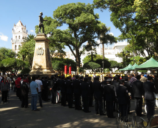 NATALICIO. Rindieron homenaje al Mariscal.