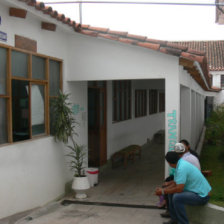 ESPERA. Todos los das la sala de espera est llena de pacientes que quieren mejorar su salud.