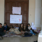 PROTESTA. Alumnas en huelga de hambre.