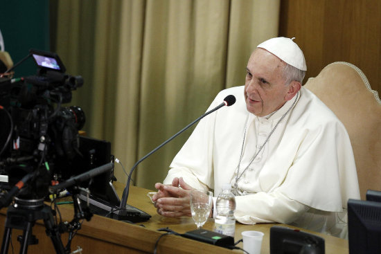 PEDIDO. El papa Francisco hace un fuerte llamado a los sacerdotes sobre los casos de abusos a menores de edad.