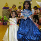 CORONACIN. Mayte Vacaflores y Katerine Caldern son las reinas del Carnaval Infantil.