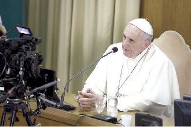 VATICANO. El Papa clausura el congreso mundial de Escuelas para el Encuentro, el jueves.