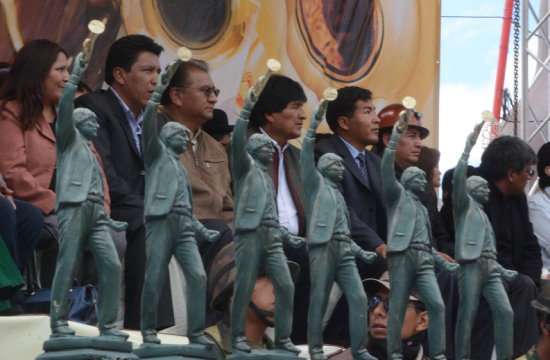 ANUNCIO. El presidente Evo Morales en el festival de bandas en Oruro.