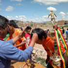 La premiacin a lamos, campen del torneo de mini ftbol.