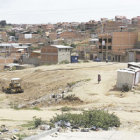 REA MUNICIPAL. Parte del terreno estaba siendo ocupado por comerciantes.