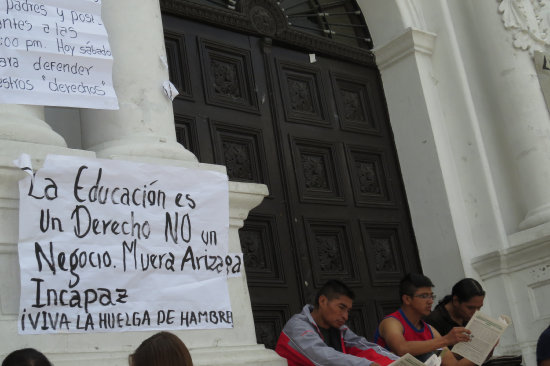 PROTESTA. Un grupo de estudiantes mantuvo una huelga de hambre.