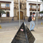 PIRMIDE. Est frente a la Casa de la Libertad.