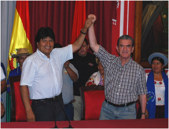 ELECCIN. Evo Morales y Carlos Cabrera, cuando ste fue presentado como candidato.