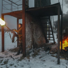 COMBATES. Un militar ucraniano responde al fuego rebelde en un puesto de avanzada.