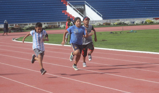 Los nios de 13 aos cumplieron cuatro pruebas evaluativas.