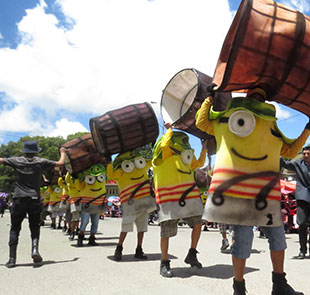 Corso Militar alegra con creatividad