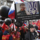 PROTESTA. La multitudinaria marcha en Mosc a favor de Yanukvich.