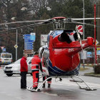 MATANZA. Un helicptero llega a la zona donde se produjo el tiroteo.