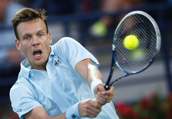 El checo Tomas Berdych enfrentar en semifinales a Novak Djokovic.