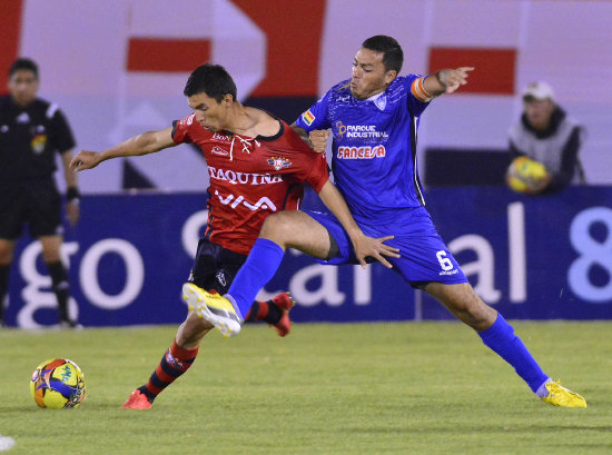 Un partido anterior disputado entre los planteles de Wilstermann y Sport Boys, por el torneo de la Liga.